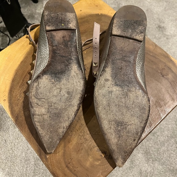 Pre Loved Valentino Flats - Picture 5 of 5